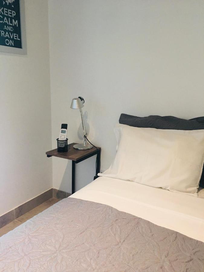 Ii Apartment Belen de Escobar